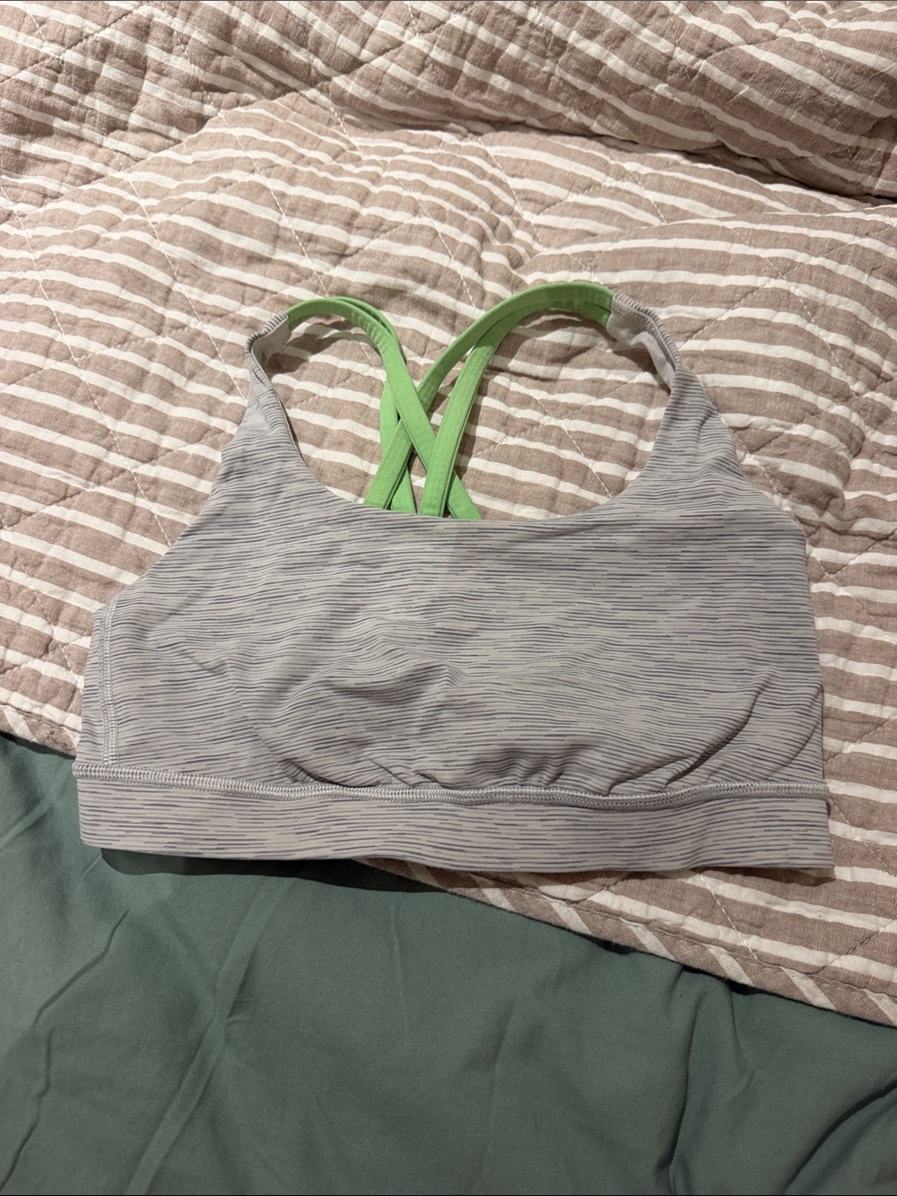 Lululemon bra